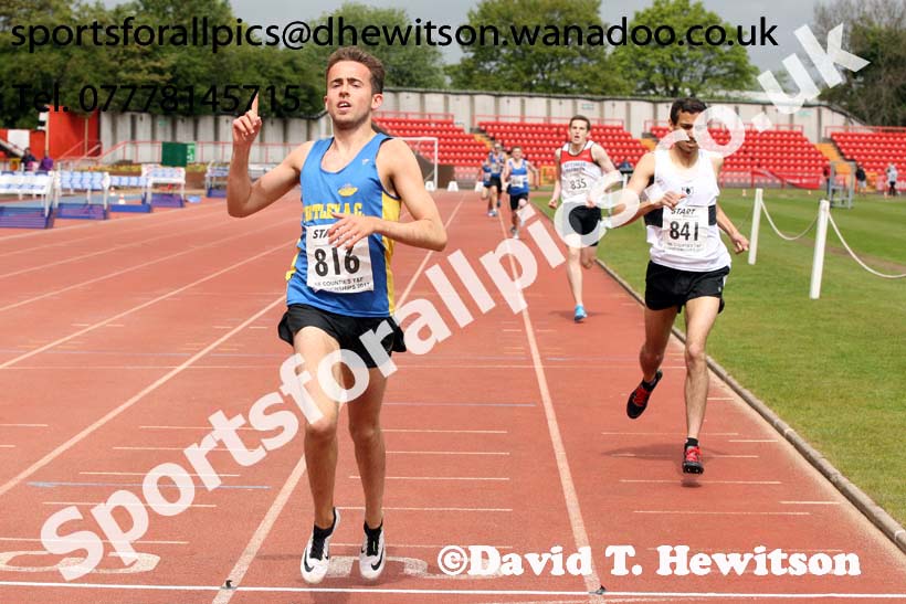 Mens senior 1500 metres, North Eastern Champs, Gateshead Stadium. Photo: David T. Hewitson/Sports for All Pics